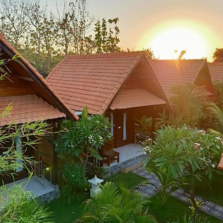 Exotic View Cottage Batununggul Exterior foto